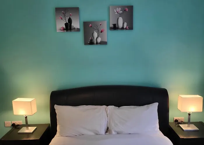 Lovely 2- Bedroom Apartment In Belfast