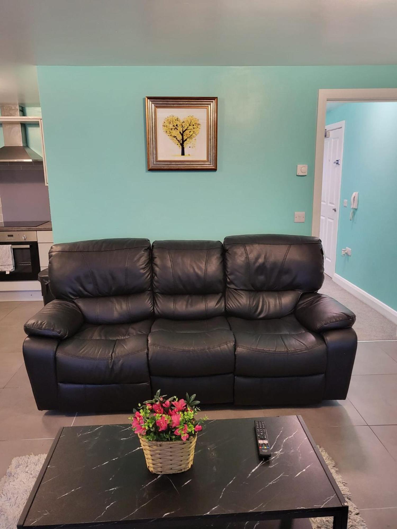 Lovely 2- Bedroom In *